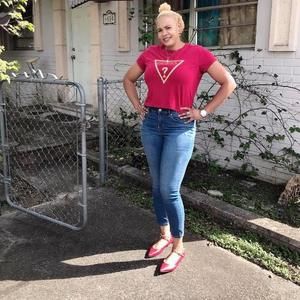 Meet your Posher, Nadou